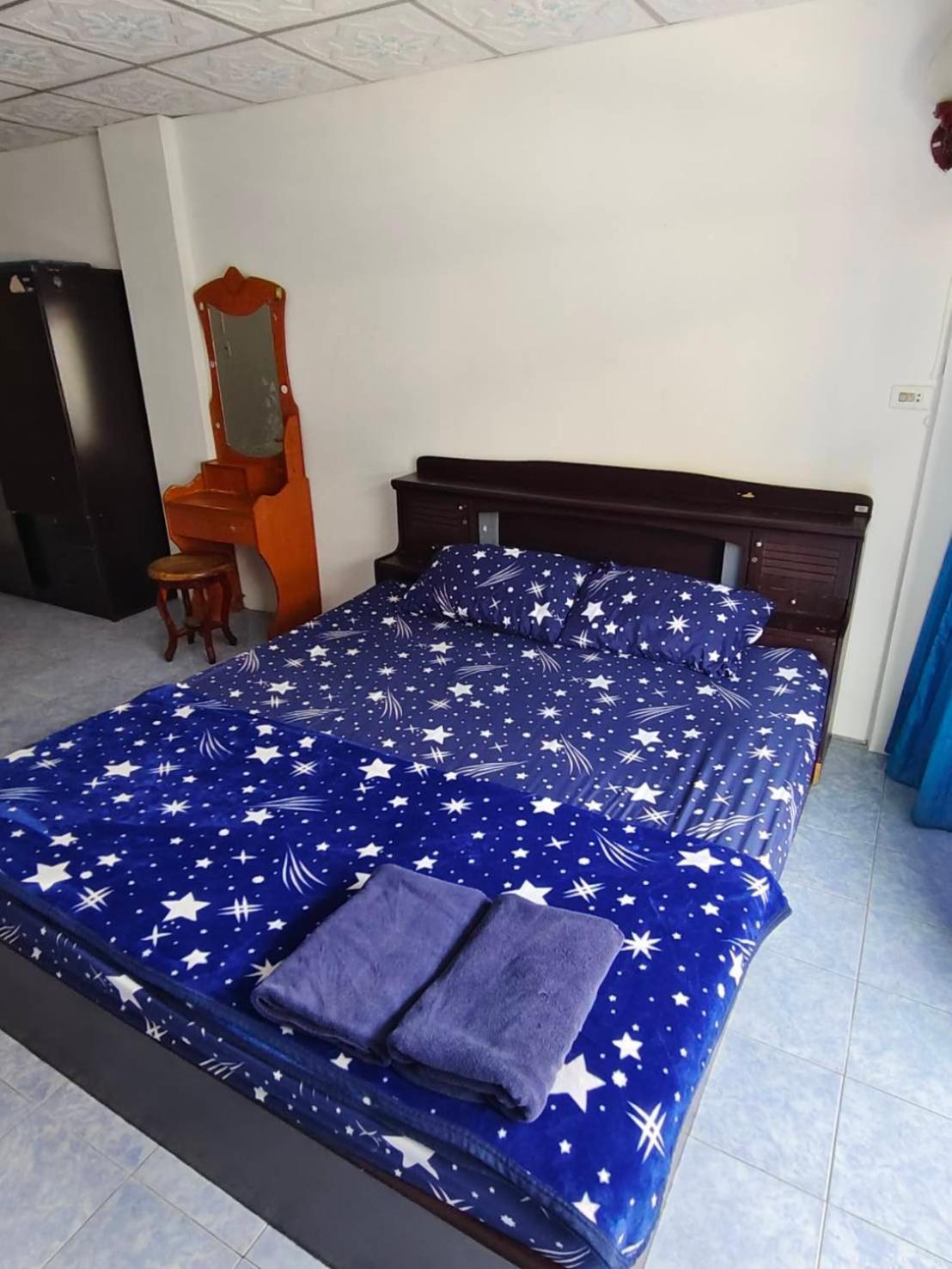 Yuri Guesthouse Jomtien Beach Extérieur photo